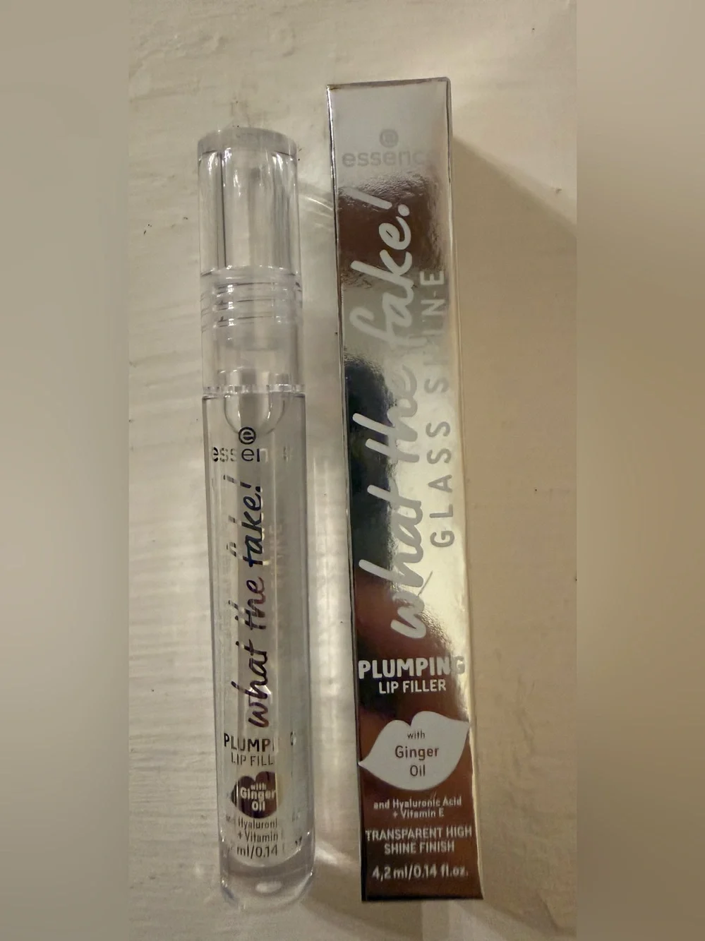 essence What the Fake! Glass Shine Plumping Lip Filler